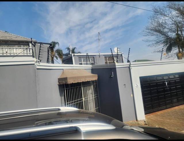 1 BEDROOM PROPERTY TO RENT IN KENSINGTON